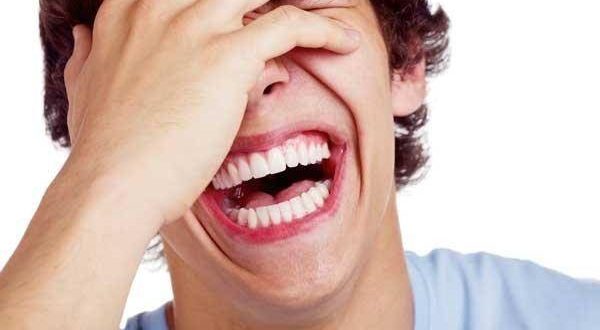 فواید “خنده درمانی” چیست؟