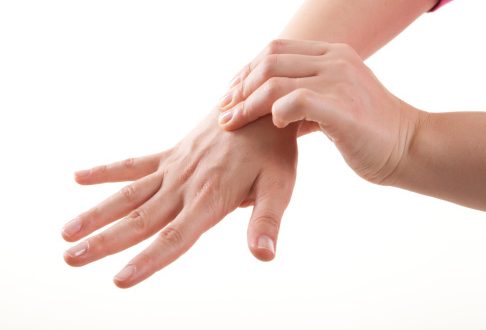 مهمترین علل گرفتگی عضلات دست  