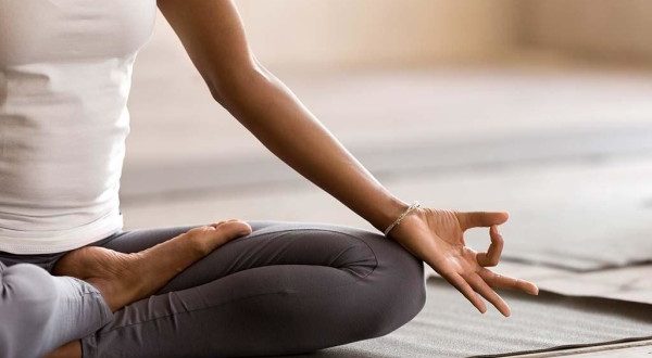 تمرینات تنفسی یوگا برای درمان استرس و بیماری ها